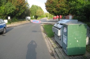 Polizeiinspektion Hildesheim: POL-HI: Gefährlicher Eingriff in den Straßenverkehr; Zeugen gesucht