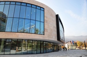 DVAG Deutsche Vermögensberatung AG: Deutsche Vermögensberatung (DVAG): Zentrum für Vermögensberatung in Marburg hat einjähriges Jubiläum (BILD)