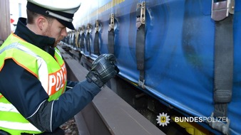 Bundespolizeidirektion München: Bundespolizeidirektion München: Güterzugmigration: Sieben Afrikaner am Rangierbahnhof Laim aufgegriffen