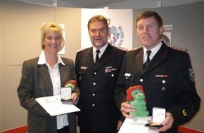 Landesfeuerwehrverband Schleswig-Holstein: FW-LFVSH: Feuerwehrverband vergibt Präventionspreise
