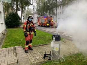 FW-Velbert: Defekt an Flüssigsauerstoffbehälter löst Feuerwehreinsatz aus