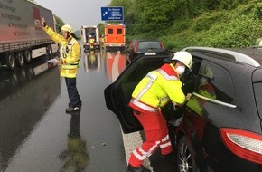 Feuerwehr Bochum: FW-BO: Verkehrsunfall mit mehreren Verletzten auf der A40