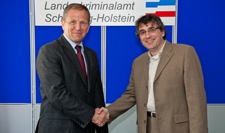 Landeskriminalamt Schleswig-Holstein: LKA-SH: Gemeinsame Pressemitteilung der Fachhochschule  Kiel und des Landeskriminalamtes Schleswig-Holstein; Fachhochschule Kiel und Landeskriminalamt Schleswig-Holstein schließen Kooperationsvertrag