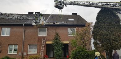 Feuerwehr Recklinghausen: FW-RE: Dachstuhlbrand - keine Verletzten