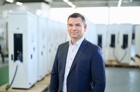Compleo Charging Solutions AG: Compleo: Personnel change on the Executive Board, focus on customer centricity / Jörg Lohr appointed CCO / Further expansion of software unit planned / Checrallah Kachouh resigns as CTO