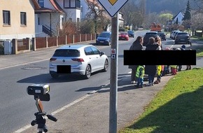 Polizei Eschwege: POL-ESW: Polizei Witzenhausen &uuml;berwacht Geschwindigkeit im Bereich des Kindergartens