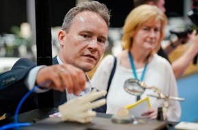 Messe Erfurt: Einladung zum Presserundgang - rapid.tech 3D & Quantum Photonics, 13.05.2025