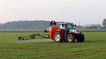 unilegion GmbH: Neue Pflanzenschutz Kartell Sammelklage gestartet: Mehr als 500 Agrarbetriebe schließen sich unilegion Bauernbündnis an