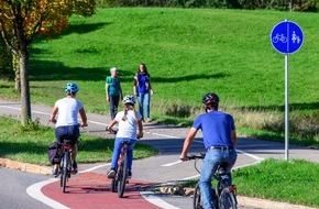 DER DEUTSCHE FAHRRADPREIS: Startschuss für den Deutschen Fahrradpreis 2026 / Die besten Projekte zur Radverkehrsförderung werden gesucht
