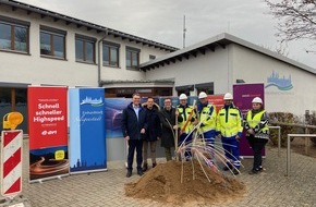 Westconnect GmbH: Pressemeldung: Spatenstich: Westconnect startet Glasfaserausbau in der Einhardstadt Seligenstadt