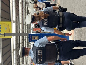 Bundespolizeidirektion München: Im Notfall: Bundespolizei / Inbetriebnahme der Notrufsäule