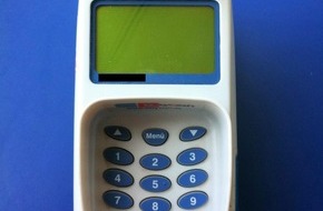 Polizeidirektion Hannover: POL-H: Nachtrag zu unserer Presseinformation Nr. 8 von heute Unbekannte manipulieren Kassenterminals - Polizei veröffentlicht Bild eines der angegangenen Geräte -
