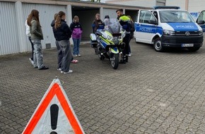 Polizeidirektion Neustadt/Weinstraße: POL-PDNW: Girls Day bei der Polizei Haßloch ein voller Erfolg