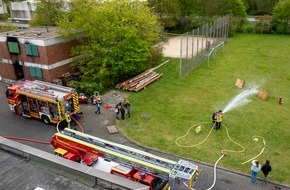 Feuerwehr Bremerhaven: FW Bremerhaven: Zukunftstag bei der Feuerwehr Bremerhaven