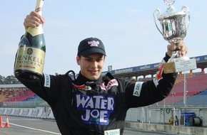 Water Joe: Water Joe®, überreicht Meisterschaftsprämie an Team Rosberg / Int. Formel 3 Meister 2002
