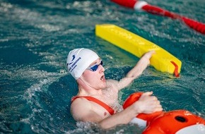 DLRG - Deutsche Lebens-Rettungs-Gesellschaft: DLRG ermittelt in D&uuml;sseldorf ihre Meister im Rettungsschwimmen und tr&auml;umt von Olympia in Deutschland