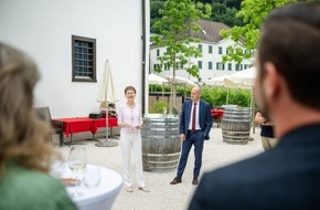 F&uuml;rstentum Liechtenstein: Sommertreff der Medien im Zeichen einer erfolgreichen Zusammenarbeit