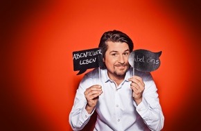 Kabel Eins: Tommy Scheel, der neue Moderator von "Abenteuer Leben am Sonntag"