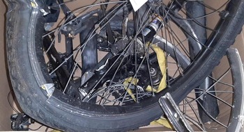 Bundespolizeiinspektion Bad Bentheim: BPOL-BadBentheim: Zug überfährt auf die Gleise gelegtes Fahrrad / Bundespolizei sucht Zeugen