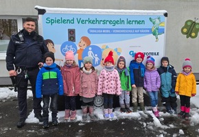 POL-PDTR: Spielend Verkehrsregeln lernen - "Tabaluga-Mobil" erstmalig im Einsatz