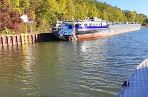 Polizei Duisburg: POL-DU: Gelsenkirchen: Steuerhaus bei Schiffsunfall auf Rhein-Herne-Kanal abgefahren