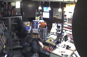 Polizeiinspektion Hameln-Pyrmont/Holzminden: POL-HM: Schwerer Raub auf Kiosk - Polizei sucht Zeugen