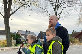 Kreispolizeibehörde Höxter: POL-HX: Süßes oder Saures für (zu) schnelle Autofahrer