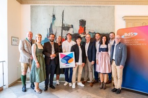 Systemgastronomie fordert Mut zu Reformen – Mmaah! gewinnt Branchenpreis