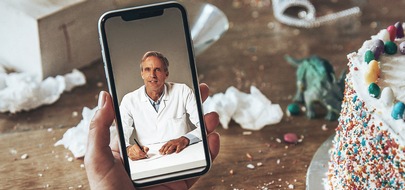 Mobil Krankenkasse: Schneller Bescheid wissen: Ärzte der TeleClinic beraten rund um die Uhr - auch zu Kinderkrankheiten