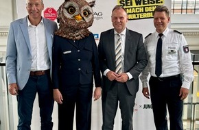 Polizei Hamburg: POL-HH: 260909-2. Neue Verkehrssicherheitskampagne vorgestellt