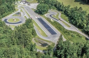 Touring Club Schweiz/Suisse/Svizzero - TCS: 25 Jahre Stockental: Der TCS feiert sein erstes professionalisiertes Fahrtrainingszentrum