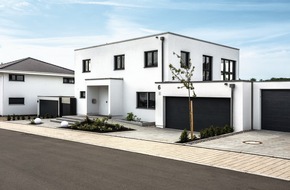 WeberHaus GmbH & Co. KG: Homestory: Barrierefreier Kubus fürs Alter / WeberHaus