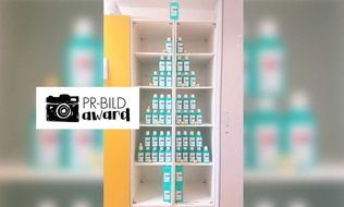 news aktuell GmbH: BLOGPOST: #prba21: Tannenbaum aus Desinfektionsflaschen im Klinikum Dortmund