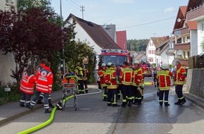 Kreisfeuerwehrverband Calw e.V.: KFV-CW: Dachstuhlbrand in Althengstett-Ottenbronn Photovoltaikanlage ist Herausforderung für Feuerwehr