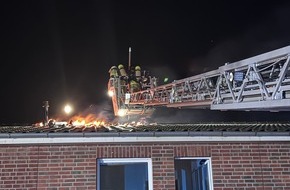 Kreisfeuerwehrverband Segeberg: FW-SE: Dachstuhlbrand in Bad Bramstedt