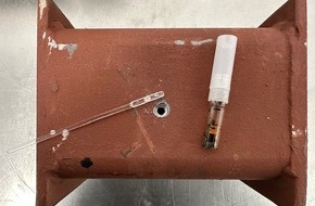 Hauptzollamt Köln: HZA-K: Zoll findet rund um Weihnachten fast 100 Kilo Marihuana für rund 2,5 Millionen Euro/Kiloweise Marihuana in Chillipaste versteckt oder als Weihnachtsdeko, Bekleidung und Elektroartikel deklariert
