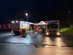 FW-Stormarn: FEU2 in Reinfeld. Brannte 30m Yacht.