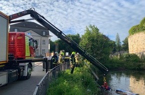 Feuerwehr Detmold: FW-DT: Amtshilfe für die Polizei am Schlossgraben Detmold