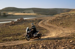 Peugeot Motocycles: Pressemitteilung | Der Weg ist das Ziel: Tipps für besondere Motorrad-Strecken