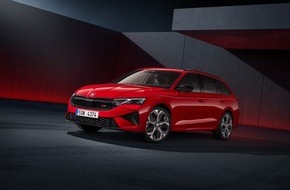 Skoda Auto Deutschland GmbH: Škoda Octavia Combi RS gewinnt das renommierte Goldene Lenkrad 2024 in der Mittelklasse
