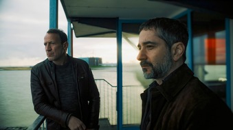 NDR / Das Erste: Neues Ermittlerduo im NDR Bundespolizei-„Tatort“: Denis Moschitto wird Partner von Wotan Wilke Möhring