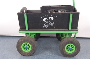 Polizeiinspektion Hildesheim: POL-HI: Wem gehört der Bollerwagen ?