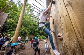 Deutsche Kinderhospiz Dienste e. V.: Tag der Geschwister (10. April): Deutsche Kinderhospiz Dienste mit Geschwisterarbeit erfolgreich