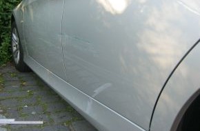 Polizeiinspektion Nienburg / Schaumburg: POL-NI: BMW auf Parkplatz angefahren und geflüchtet