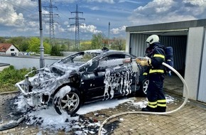 Feuerwehr Iserlohn: FW-MK: PKW-Brand