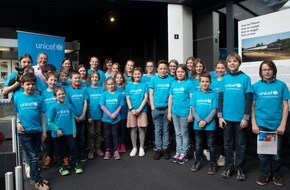 UNICEF Schweiz und Liechtenstein: 68 Kinder und Jugendliche im Einsatz für die Kinderrechte