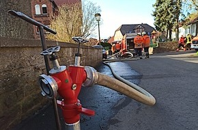 Polizeiinspektion Hameln-Pyrmont/Holzminden: POL-HM: Brandausbruch in einer Küche in Nettelrede - Ursache für Feuer in Eimbeckhausen steht fest