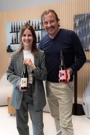 Lidl und das Deutsche Weininstitut k&uuml;ren Gewinner des Wein-Wettbewerbs / Vom Weinberg ins Lidl-Regal: Vier Weinbaubetriebe setzen sich mit innovativen Konzepten durch