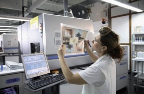 CEWE Stiftung & Co. KGaA: 160.000 CICERO-Unikate / CeWe Color realisiert die digitale Druckinnovation des Jahres / CeWe Color bietet extrem individualisierte Drucklösungen für Verlagsprodukte