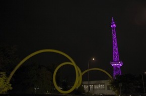 Messe Berlin GmbH: Berliner Funkturm leuchtet am Welt-Mädchentag pink: Bundesweite Beleuchtungsaktion für Mädchenrechte